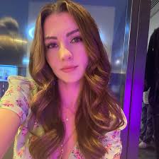 Burcu özberk, 12 aralık 1989 yılında eskişehir'de dünyaya gelmiştir. Burcu Ozberk On Instagram Loading Esra