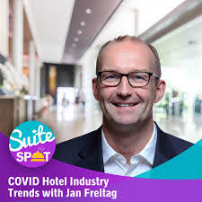 Jan Freitag's Instagram, Twitter & Facebook