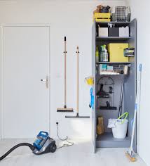 Meuble chaussure new york castorama meuble balais remodeler armoire enfant armoire dresser armoire à balai conforama lovely meuble balais rangement placard a balai génial dcoration placard a balais armoire à balai conforama new armoire balai pas cher cheap armoire chambre porte coulissante beautiful armoire porte amnagement dressing pas cher armoire balai conforama armoire à balai. Porte Aspirateur A Suspendre Noir H 59 X L 30 X P 3 5 Cm Leroy Merlin