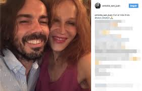 De la trayectoria artística de luis miguel se ha hablado mucho, son y es que se dice que luis miguel no pudo generar ningún vínculo familiar desde pequeño porque no lo aprendió en casa, patrón de. Asi Es El Nuevo Novio De La Actriz Antonia San Juan