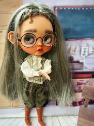 BLYTHE DOLL CUSTOM