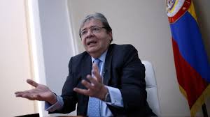 Moción de censura contra el ministro de defensa por la violación de derechos humanos. Muere Carlos Holmes Trujillo Ministro De Defensa De Colombia Por Coronavirus As Colombia