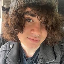 Defeating the difficult boss in Elden Ring with effective strategies and  weapons