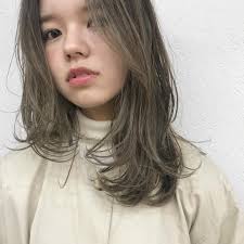 切りっぱなしヘアはもう古いお洒落girlはレイヤーカットで遊んでます