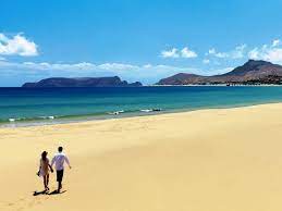 Imagine uma ilha longe de tudo e de todos, um santuário natural, no meio do oceano atlântico onde, para além da beleza e tranquilidade inspiradoras. Traumstrand Fur Den Sommer Auf Der Insel Porto Santo