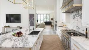 Los angeles inside lebron james house / apparently, this was misreported by numerous outlets and is not lebron&#039;s house. Photos Of Lebron James 23 Million Mansion In Brentwood Los Angeles