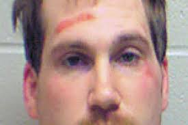 Fargo man arrested after woman calls police