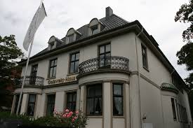 Sorry, there are no tours or activities available to book online for the date(s) you selected. Denkmal