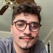 ian castillo (@MurderingSalad)