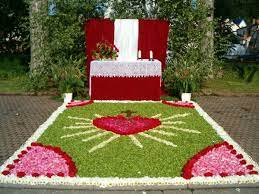Fulda schicken sie uns ihre fotos. 55 Modelle Vom Blumenteppich Fur Fronleichnam Archzine Net
