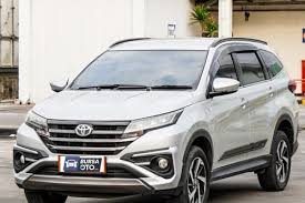 Toyota Rush thumbnail 2
