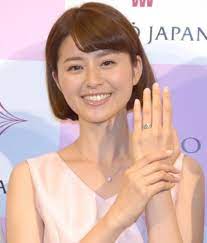 画像 写真 鈴木ちなみ 婚約 結婚指輪を試着し笑顔も 予定はありませんので 6枚目 婚約 結婚 写真