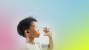 Minuman sehat sangat penting untuk kebugaran tubuh. 5 Minuman Sehat Untuk Anak Selama Di Rumah Aja