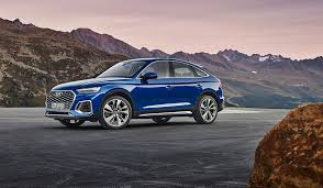 Audi Q5 Sportback Le Suv Passe A Un Style Coupe En 2020 Audi Q 5 Suv Audi