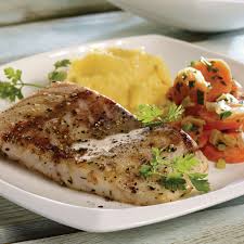 Viktoriabarschfilet Mit Ingwer Mohren Und Polenta Rezept Rezepte Lebensmittel Essen Einfache Gerichte