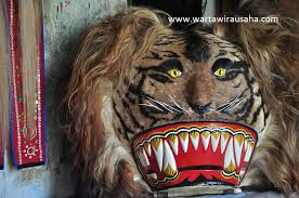 Maybe you would like to learn more about one of these? Peluang Usaha Ekonomi Kreatif Topeng Bujang Ganong