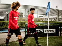 Шортайр шола / shola shoretire. Man Utd Starlet Shola Shoretire 17 Snubbed Barcelona And Juventus To Sign Deal And Was Added To Europa League Squad