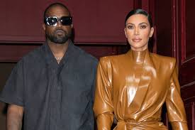 ¿kanye west y jeffree star están liados y por eso kim kardashian ha pedido el divorcio? Kim Kardashian Is Preparing To Divorce Kanye West People Com