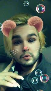 Not a thought behind those eyes 😋