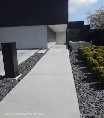 oprit in beton beton grondwerken van gaeveren nv tuin ingang betonnen opritten beton tuin