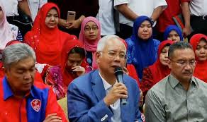Tanggungjawab moral dan prinsip bagi seorang presiden yang kalah ialah kena meletakkan jawatan, kata najib dalam sidang akhbar tersebut. Najib Letak Jawatan Presiden Umno Pengerusi Bn