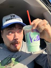 Review of New Baja Dream Freeze and Strawberry Baja Blast Freeze Dream