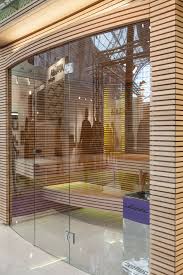 Als unternehmen, das sich seit jahrzehnten auf saunas spezialisiert hat, fühlen wir uns verpflichtet, unsere hochklassigen saunas. What To Expect When Stepping Into A Sauna