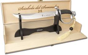È una tecnica molto coreografica per stappare bottiglie di champagne, bottiglie di spumante in genere. Reviews And Ratings For Fox Sciabola Del Sommelier Champagne Saber Sword 11 25 Unsharpened Blade Wooden Presentation Box Black Stand Knifecenter Fx 2009