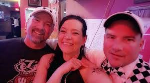 Tamara Hazelton's Instagram, Twitter & Facebook