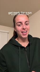 let’s do a morning run 🏃🏽‍♀️🫧🪩🫶🏼 #running #run #morningrun #morning  #sunrise #runtiktok #enjoying #workouttiktok #fyp #fy #viral