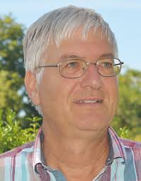 Biodiversität von Blühmischungen unter die Lupe genommen: Wildbienen  schützen