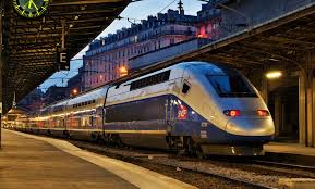Thus certain trains serve at montparnasse station and this station simultaneously, although it is not permitted to use the tgv to travel between. Un Mort Dans Un Accident De Chantier A Massy Le Trafic Des Tgv Atlantique A Ete Interrompu
