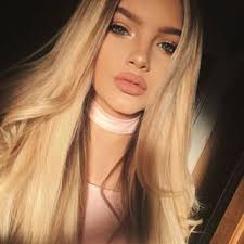 Sophia Mitchell (@dailysophianews)