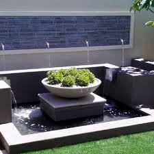 34 Modern Outdoor Planters Comfydwelling Com Modern Outdoor Planters Modern Planters Outdoor Water Features In The Garden Fountains Outdoor
