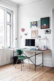 How The Graphic Designer Lives 79 Ideas Interior House Interior Home Office Design
