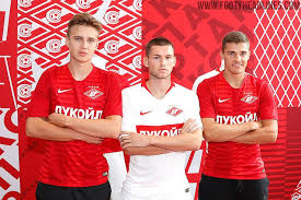 O técnico aproveita para conhecer a cidade, tendo posado em frente à catedral de são. Nike Spartak Moscow 18 19 Home Away Kits Released Footy Headlines