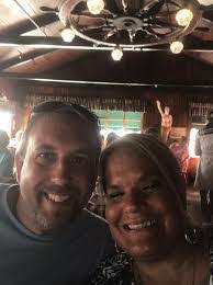 Lee Fessler's Instagram, Twitter & Facebook