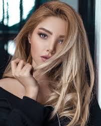 Shop the blonde hair dye range online at superdrug. Best Blonde Hair Dye To Light Up Your Life In 2021 Coloured Hair Care