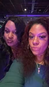 Alisa Thomas's Instagram, Twitter & Facebook