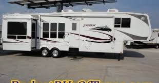 2005 Everest 366i By Keystone Just Perfect For The Full Time Rv Experience Thanks To The Quad Slide Floor Plan You Have Space Full Time Rv Rvs For Sale Everest
