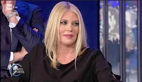 We did not find results for: Storie Italiane Eleonora Daniele E Il Messaggio Per Iva Zanicchi