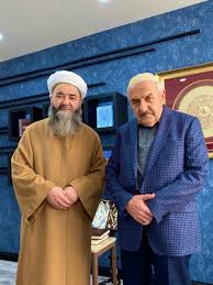 Bütün hayatı i̇slami hizmetle geçti. Nur Soz On Twitter Kiymetli Cubbeli Ahmet Hoca Bediuzzaman Hz Nin Hizmetkari Ve Talebesi Husnu Bayramoglu Agabeyi Ziyaret Ettiler Hem Nurlardan Muhim Dersler Okundu Hem Mesail I Ilmiye Muzakere Edildi Husnu Agabey Bizzat Yazdigi