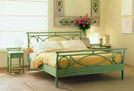Doppelbett Aus Massivem Holz Mit Filigranen Kopfteil Roberti Rattan Luxuryfurniture Mr