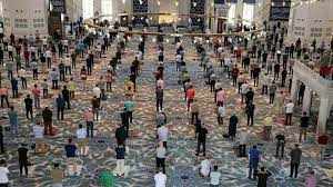 Cuma namazı vakitleri öğle namazi vakti ile aynı zamanda girer. Istanbul Da Cuma Namazi Saat Kacta Istanbul Da Cuma Namaz Vakti Ve Ezan Saati Yeni Safak