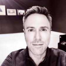 Ron Ripley's Instagram, Twitter & Facebook