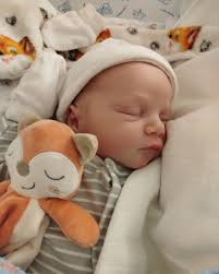 It's amazing to see where Unica babies are born worldwide! 🌍 This  beautiful baby boy named Barnabás was born in Hungary. His parents  entrusted their fertility treatment to the top doctors of