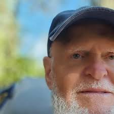 What is the best time to start the Appalachian Trail to avoid the hiking  bubble?