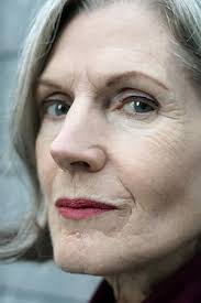 Leslie Charles: Biofilmografía