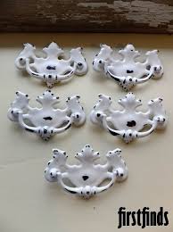 6 Chippendale Swing Handles Shabby Chic Dresser Drawer Pulls Painted White Black Vintage Furniture Hardwar Shabby Chic Shabby Chic Drawers Dresser Drawer Pulls