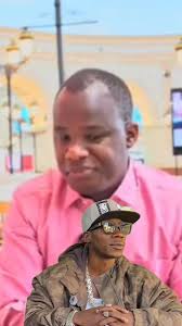 Jangu olabe obwangu obuli mu Police ya Uganda mukuba ensimbi 😂😂  n'obugyozi bw'omusajja omugaga Ono